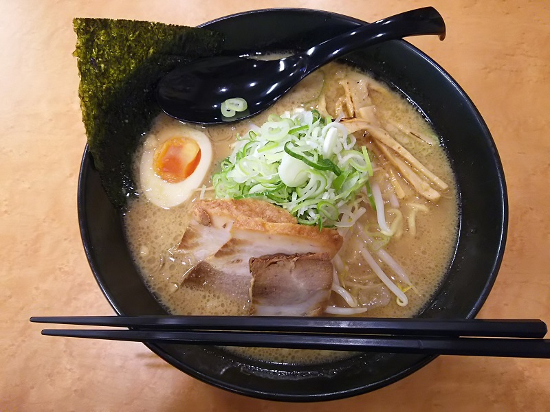 金沢　ラーメン